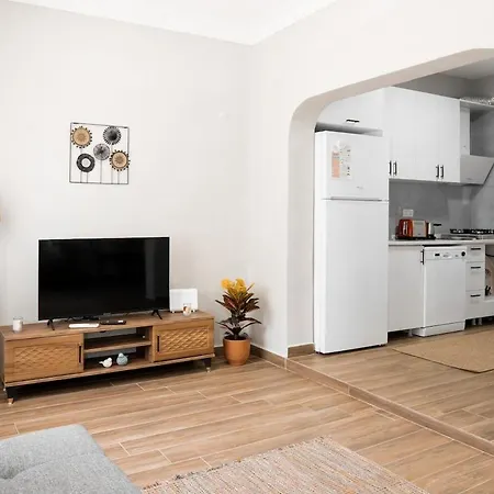 Defne House * Βουρλά
